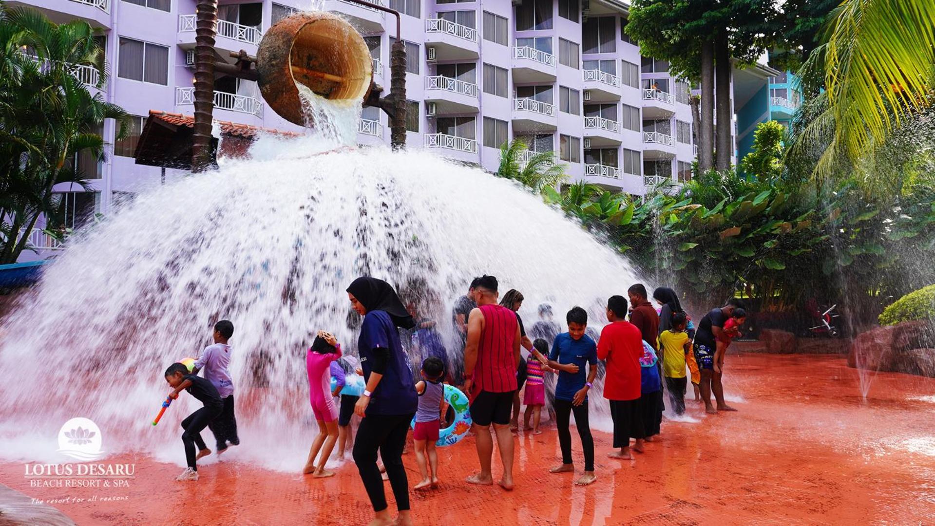 Lotus Desaru Beach Resort & Spa Bandar Penawar Exterior foto