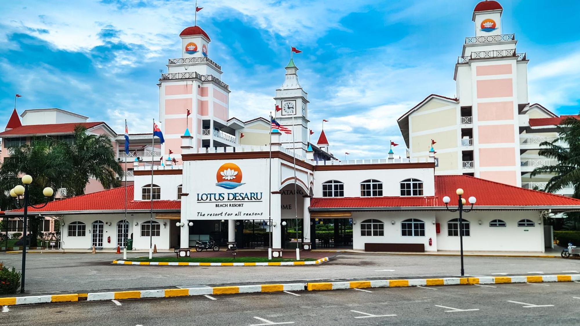 Lotus Desaru Beach Resort & Spa Bandar Penawar Exterior foto